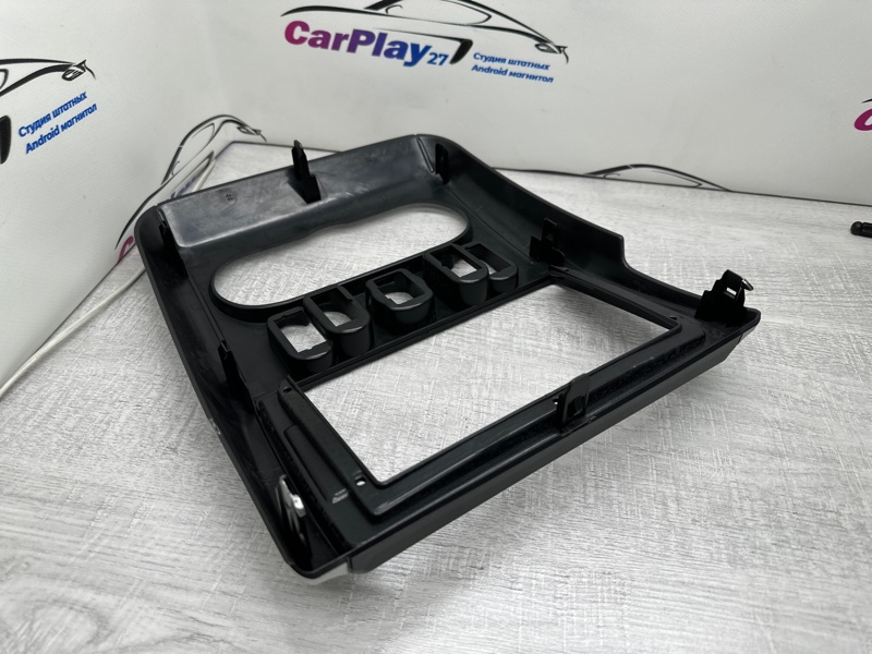 Переходная рамка магнитолы