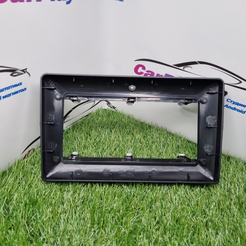 Переходная рамка магнитолы