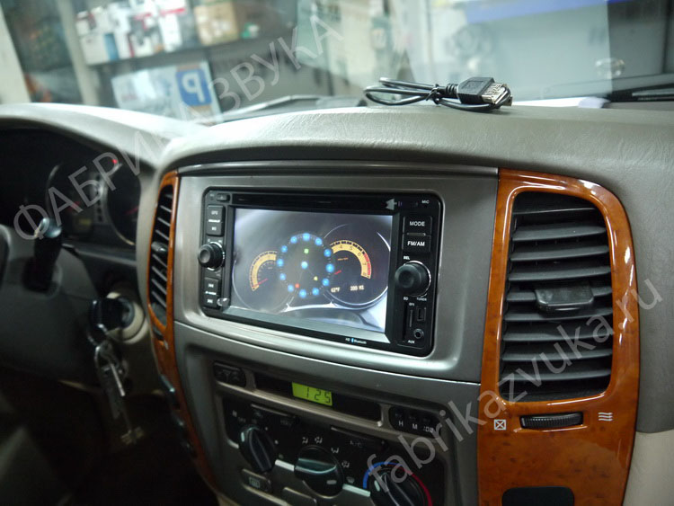 Магнитола штатная