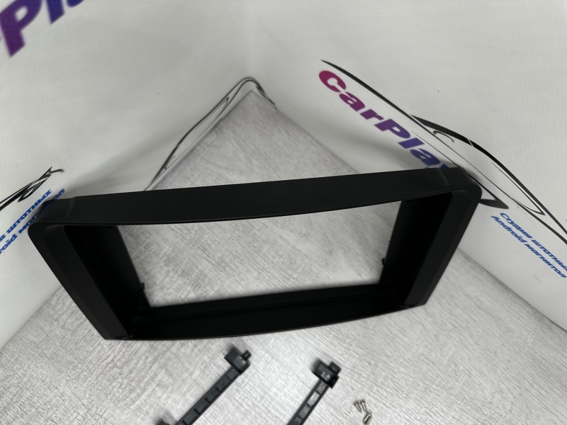 Переходная рамка магнитолы