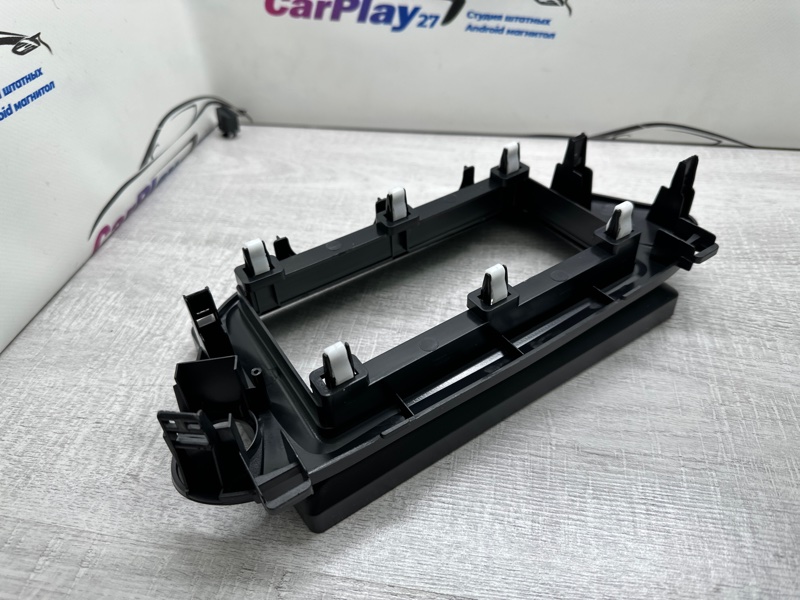 Переходная рамка магнитолы