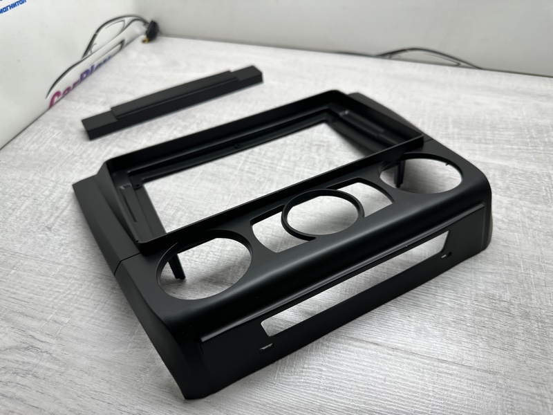 Переходная рамка магнитолы