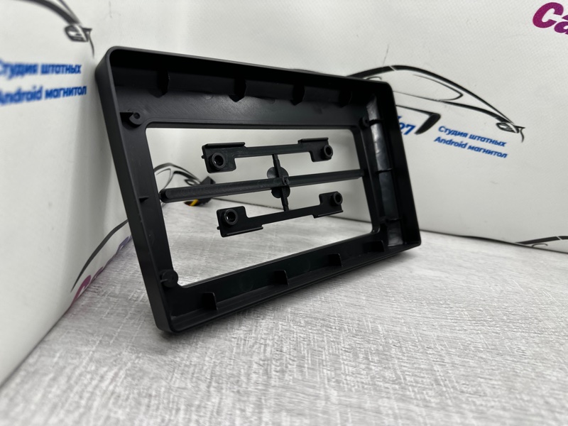 Переходная рамка магнитолы