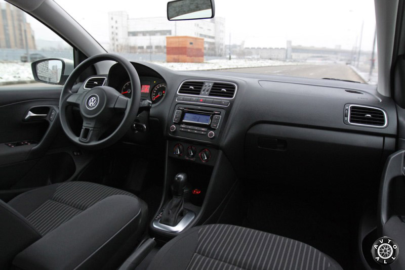 Магнитола штатная