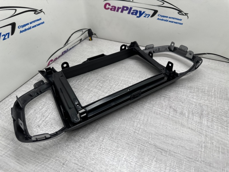 Переходная рамка магнитолы