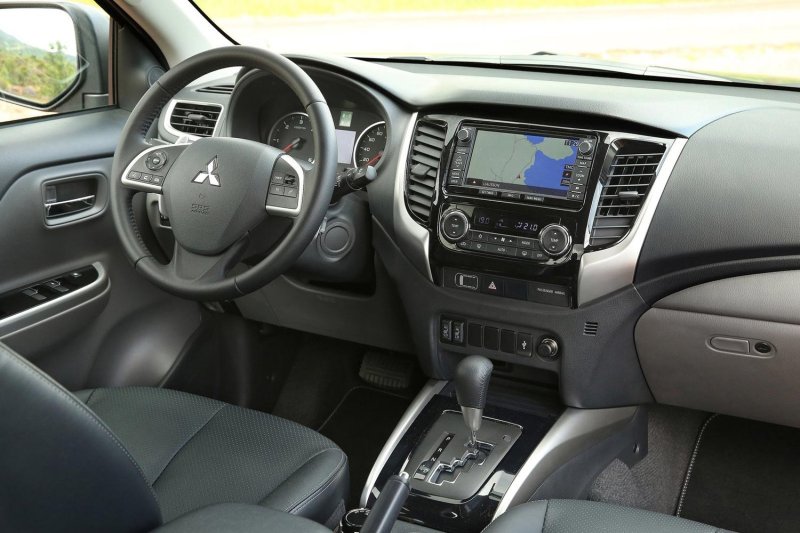 Магнитола штатная