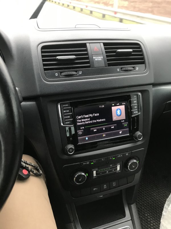 Магнитола штатная