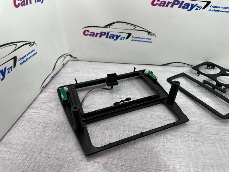 Переходная рамка магнитолы