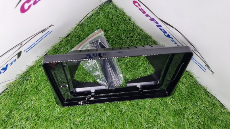 Переходная рамка магнитолы