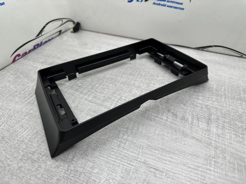 Переходная рамка магнитолы