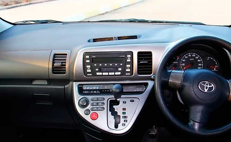 Магнитола штатная