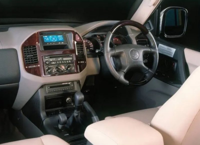 Переходная рамка магнитолы