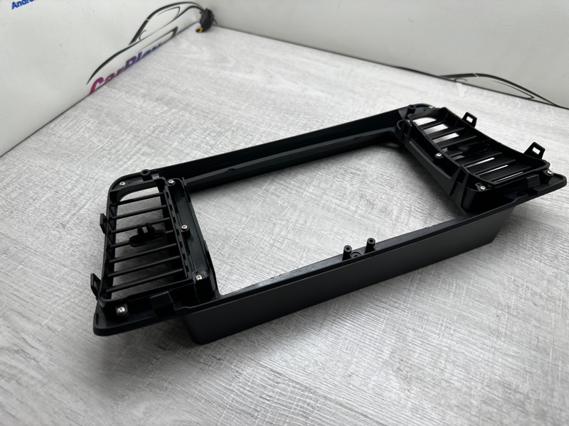 Переходная рамка магнитолы