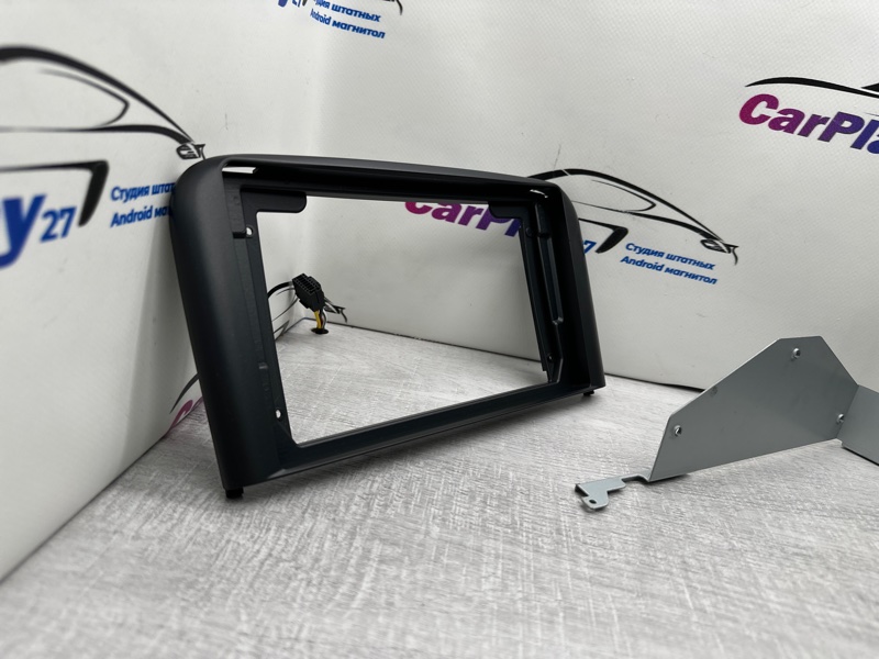 Переходная рамка магнитолы