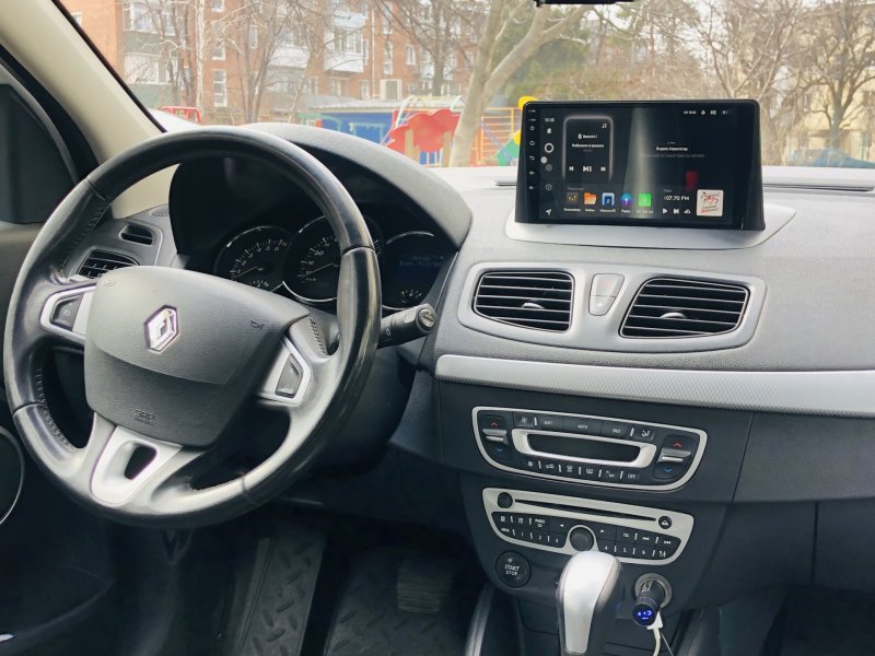 Магнитола штатная