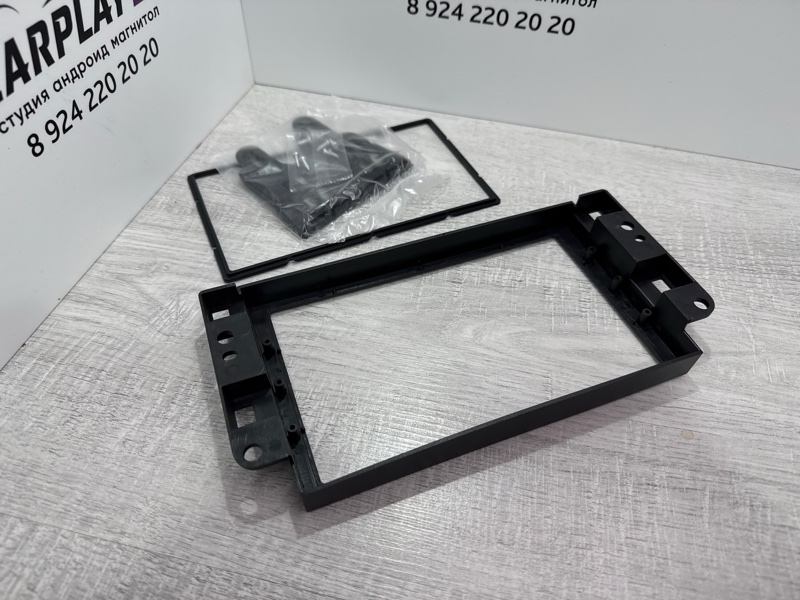 Переходная рамка магнитолы