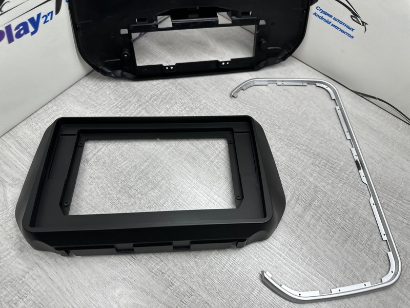 Переходная рамка магнитолы