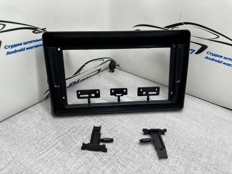 Переходная рамка магнитолы