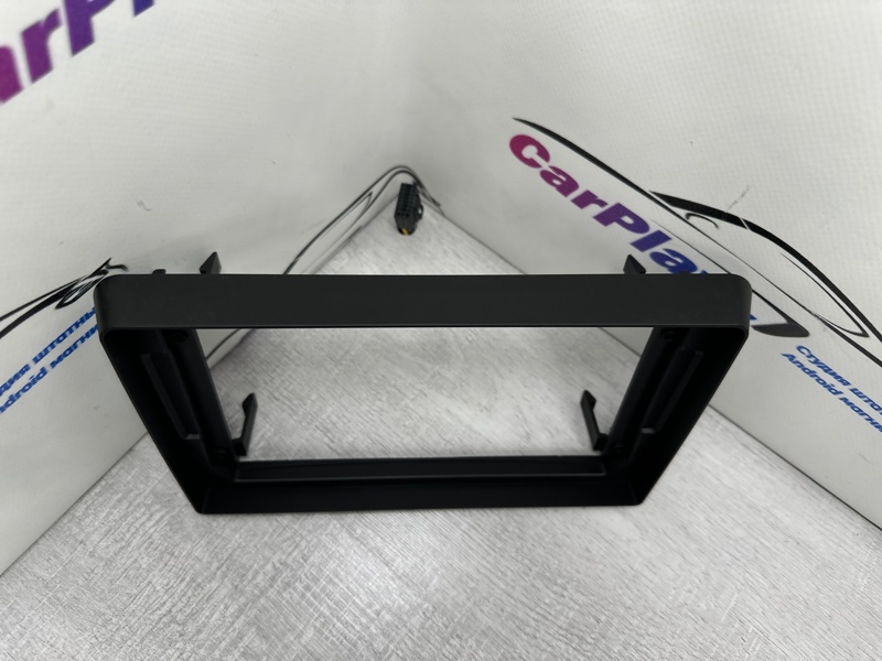 Переходная рамка магнитолы