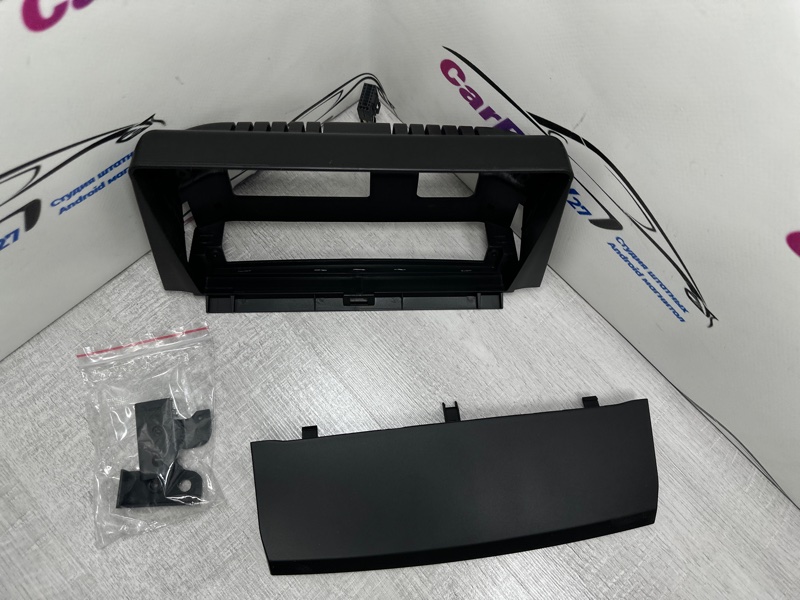 Переходная рамка магнитолы