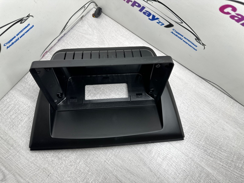 Переходная рамка магнитолы