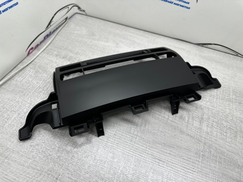 Переходная рамка магнитолы