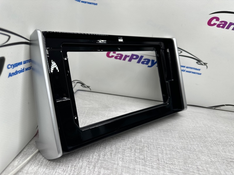 Переходная рамка магнитолы