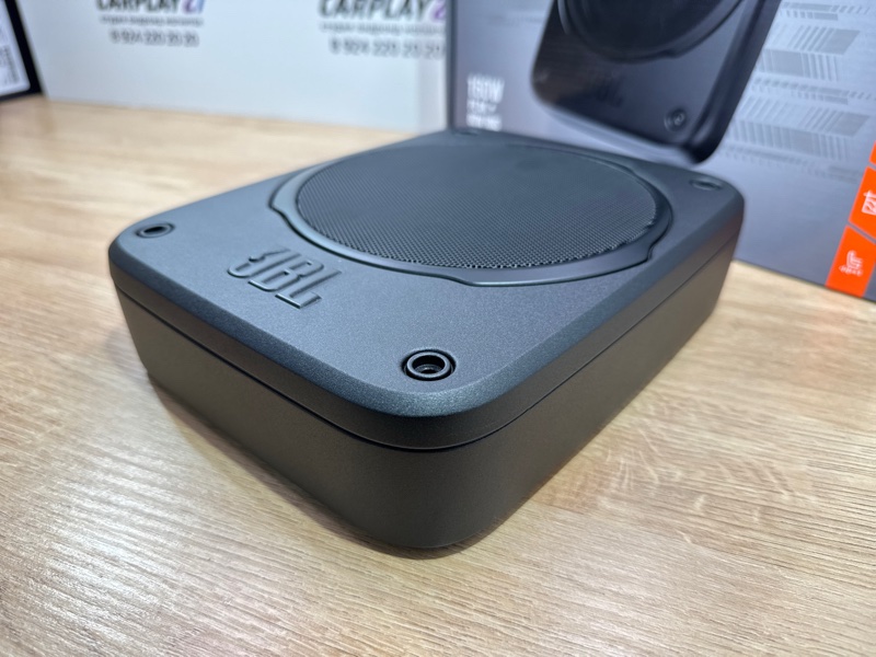 Сабвуфер Активный JBL BassPro Lite