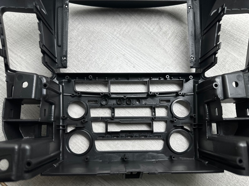 Переходная рамка магнитолы