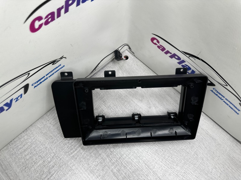 Переходная рамка магнитолы