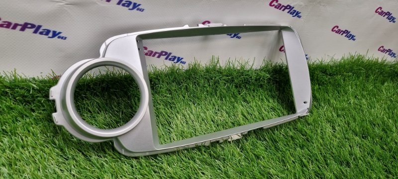 Переходная рамка магнитолы