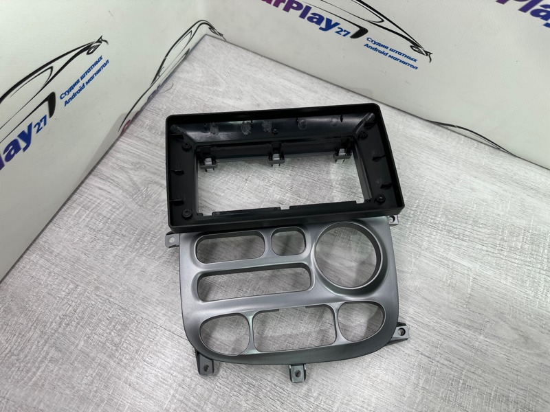 Переходная рамка магнитолы