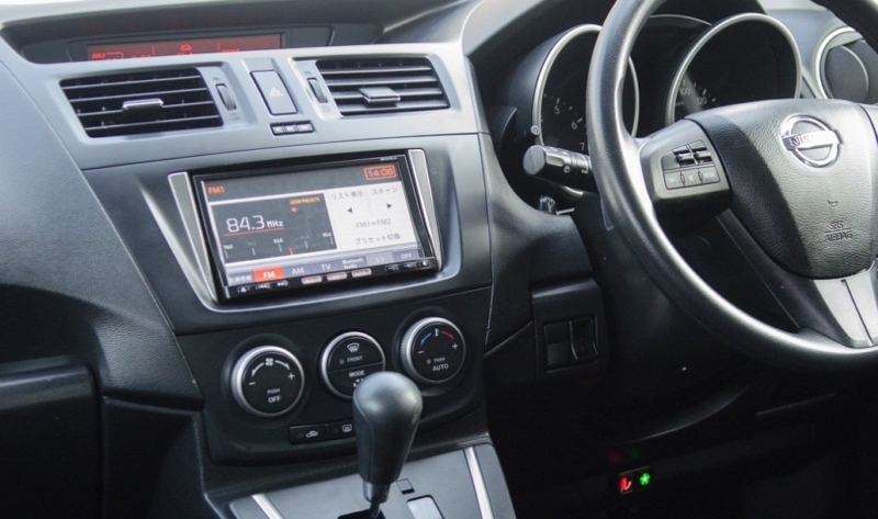 Переходная рамка магнитолы