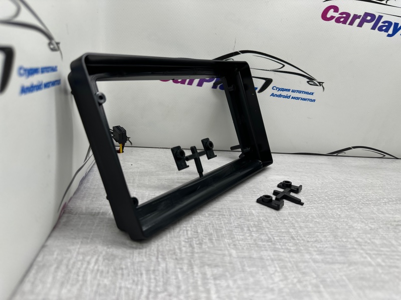 Переходная рамка магнитолы