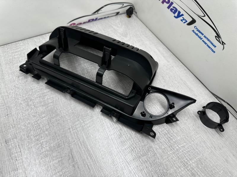 Переходная рамка магнитолы