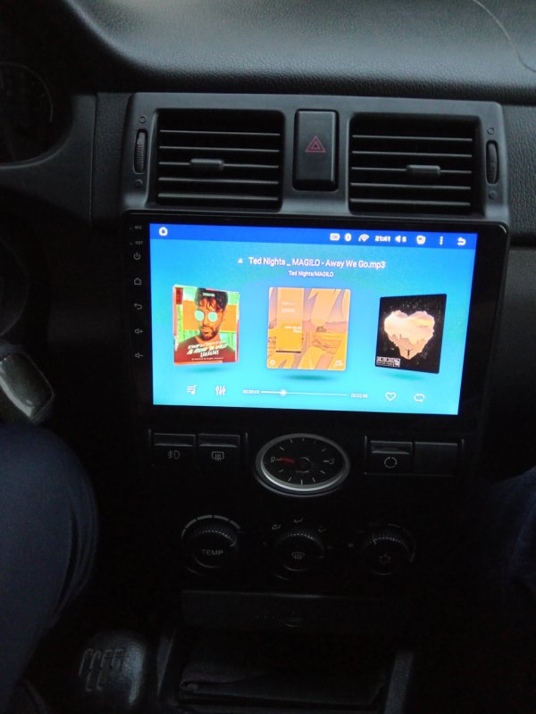 Магнитола штатная