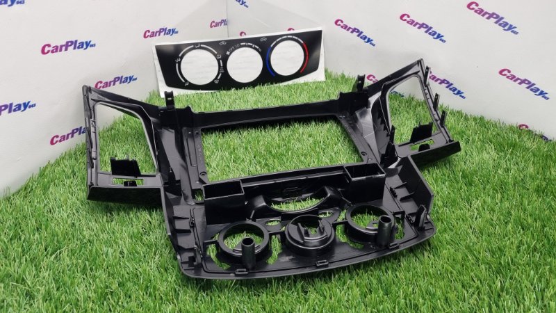 Переходная рамка магнитолы