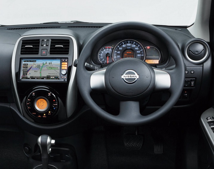 Переходная рамка магнитолы