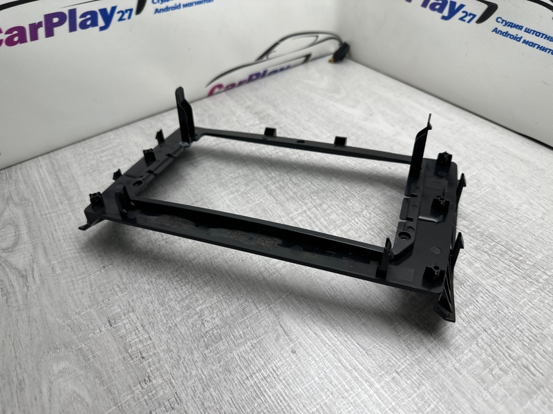Переходная рамка магнитолы
