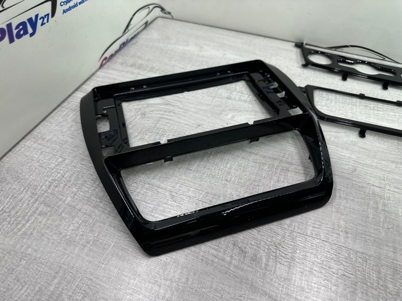 Переходная рамка магнитолы