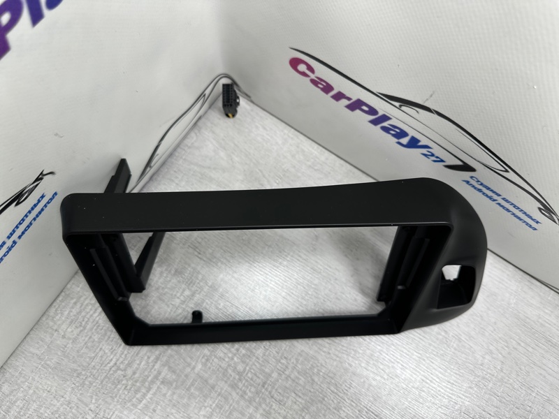 Переходная рамка магнитолы