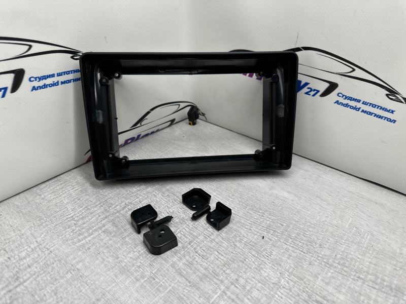 Переходная рамка магнитолы
