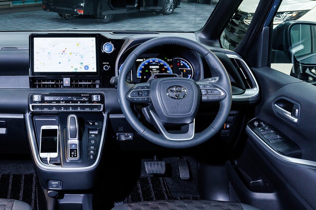 Переходная рамка магнитолы