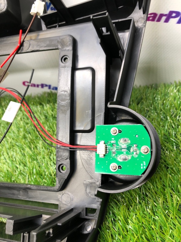 Переходная рамка магнитолы