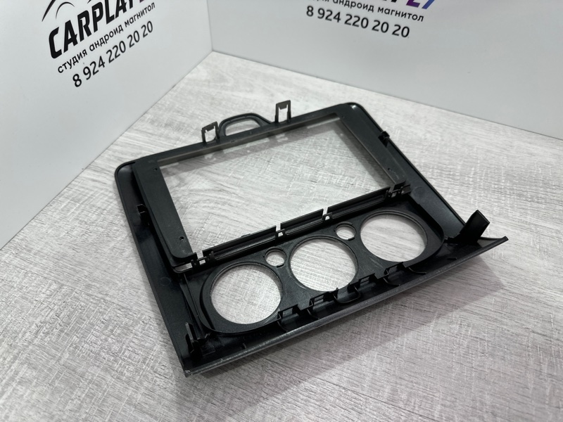 Переходная рамка магнитолы