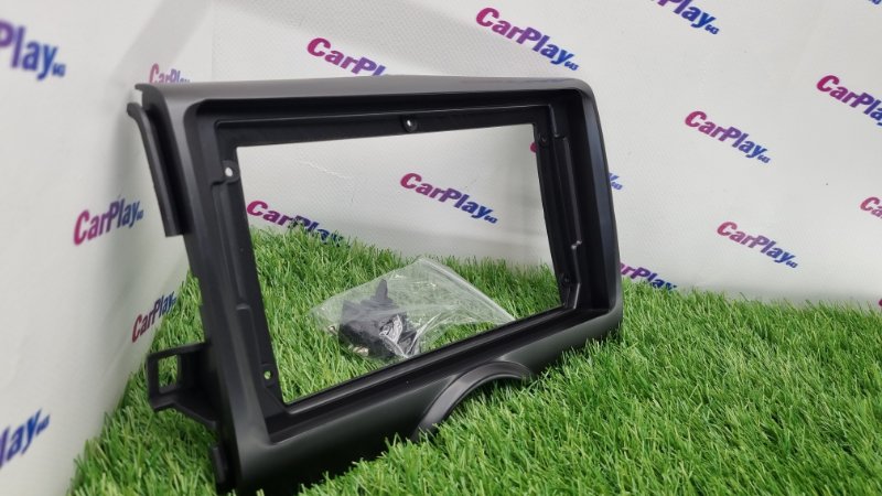 Переходная рамка магнитолы