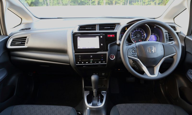 Магнитола штатная