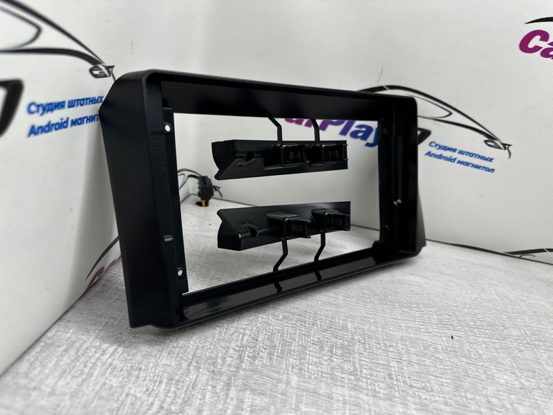 Переходная рамка магнитолы