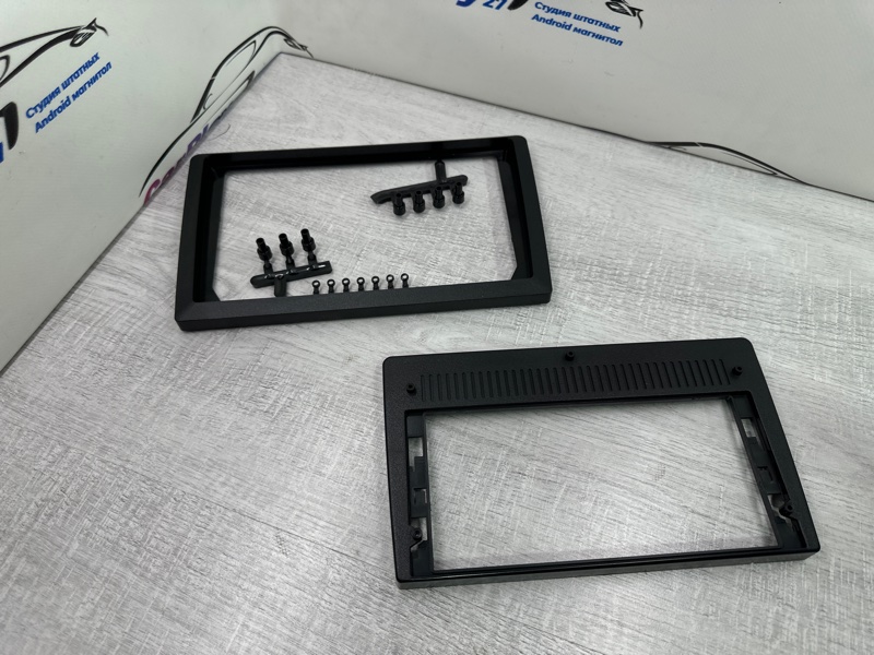 Переходная рамка магнитолы