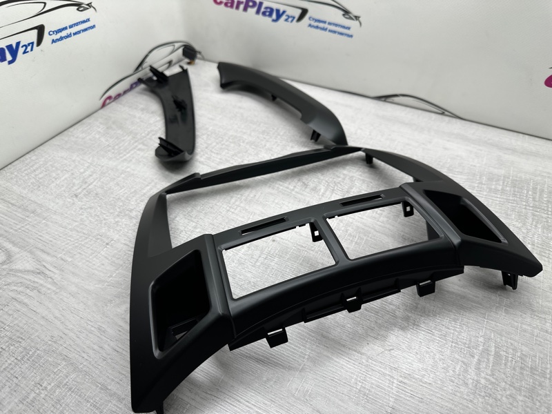 Переходная рамка магнитолы